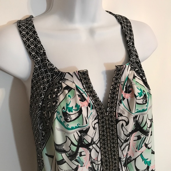 White House Black Market Print tank. Size small - Picture 2 of 7